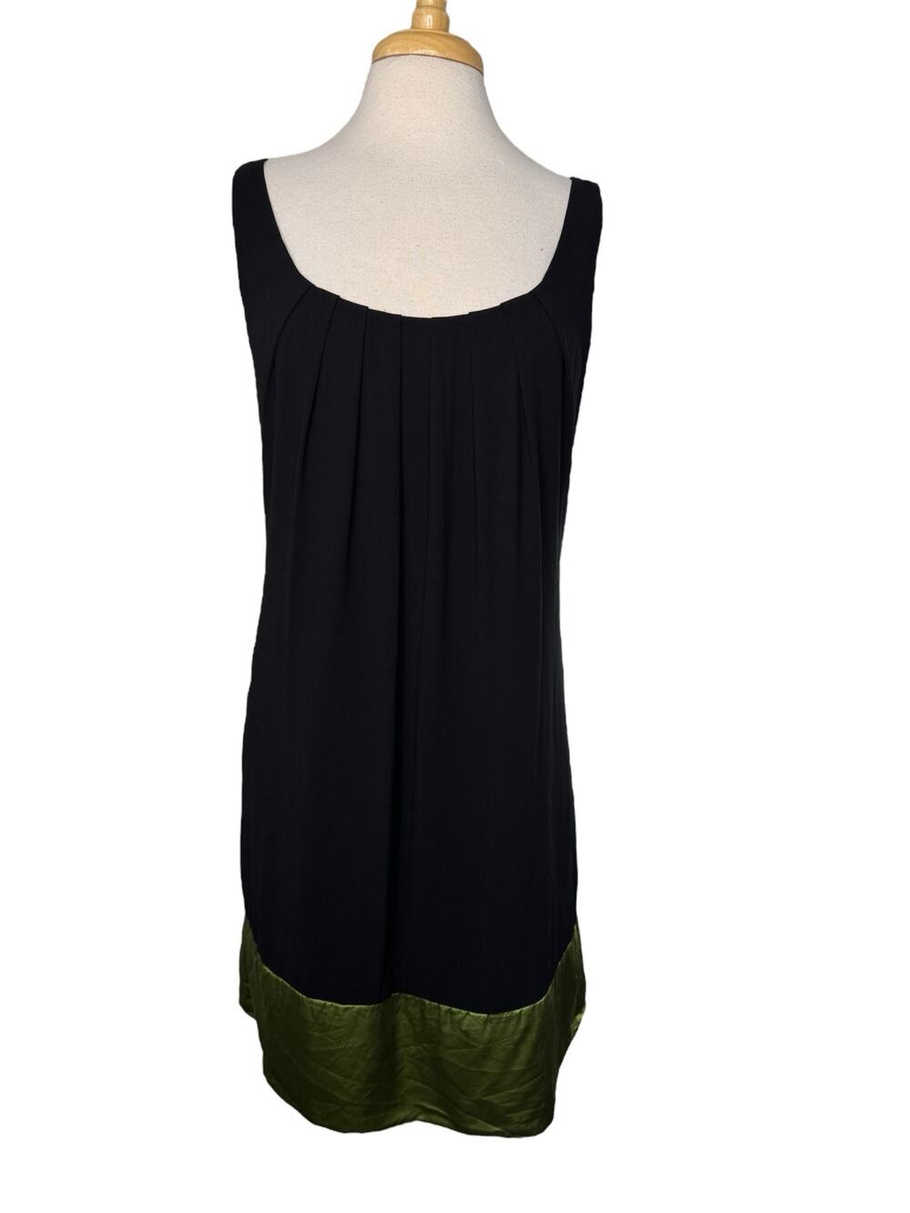 SUZI CHIN Maggie Boutique Black Sleeveless Shift Dress Black Green Size 10 Silk